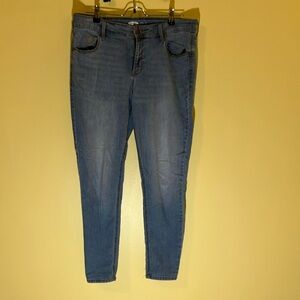Old Navy Blue Ankle Cropped Jeans
